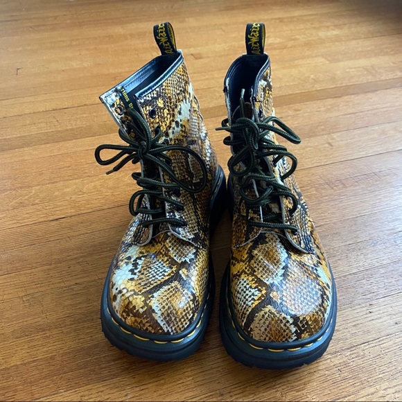 RARE Vintage Dr. Martens Snake Print Boots - Picture 4 of 13
